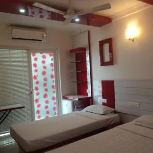Hotel Royal Castle, Kochi