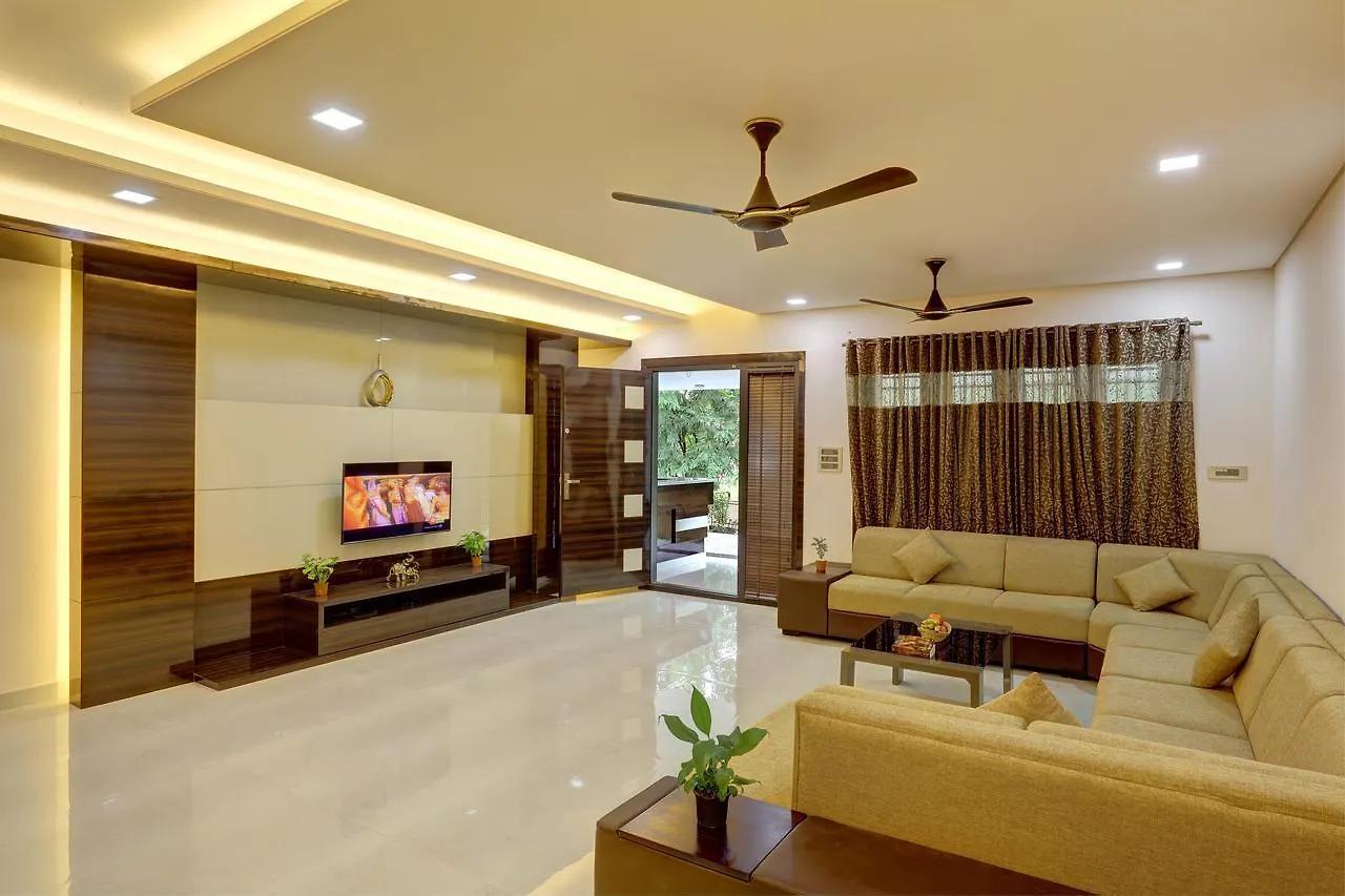 Kochi Nadhiyoram River Retreat לינה וארוחת בוקר