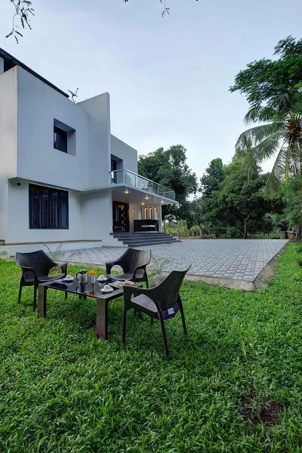 **** לינה וארוחת בוקר Kochi Nadhiyoram River Retreat הודו